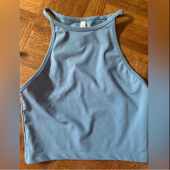 Aritzia Tops - ARITZIA The Group Babaton Top XS